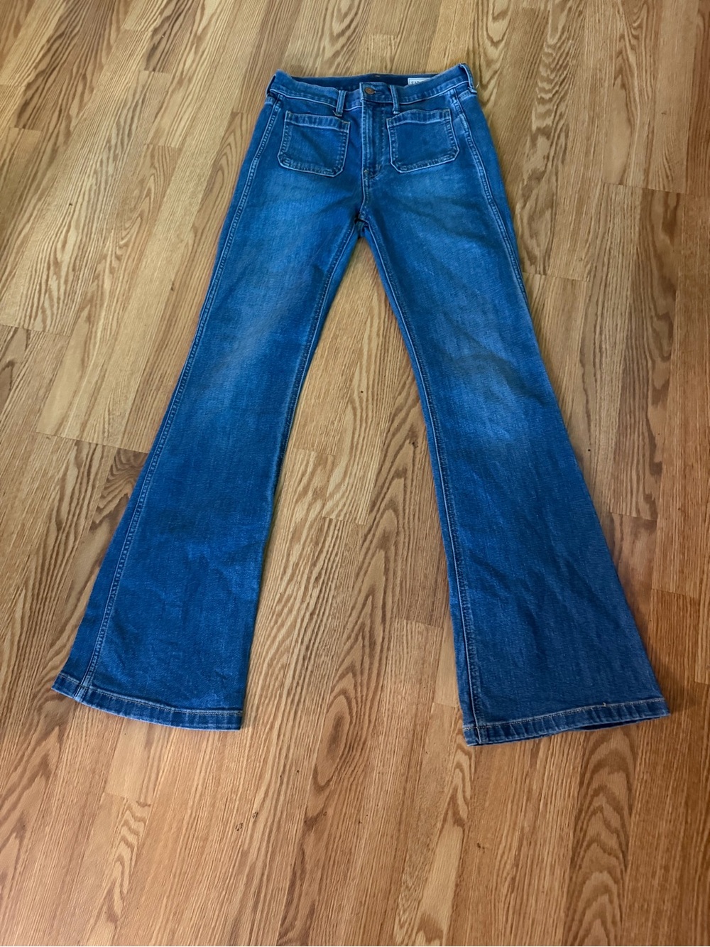 GAP Women's Blue Flared Jeans - Classic High-Rise Denim